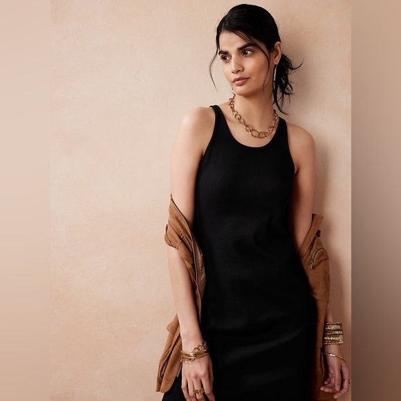 Banana Republic - Relaxed Ribbed Racerback Maxi Dress with Side Slits - Picture 2 of 4